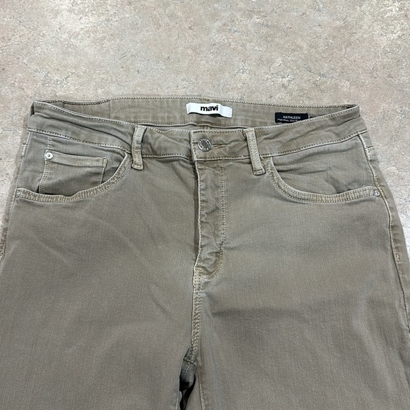 Mavi “Kathleen” jeans in good condition - size 29. - Picture 2 of 5